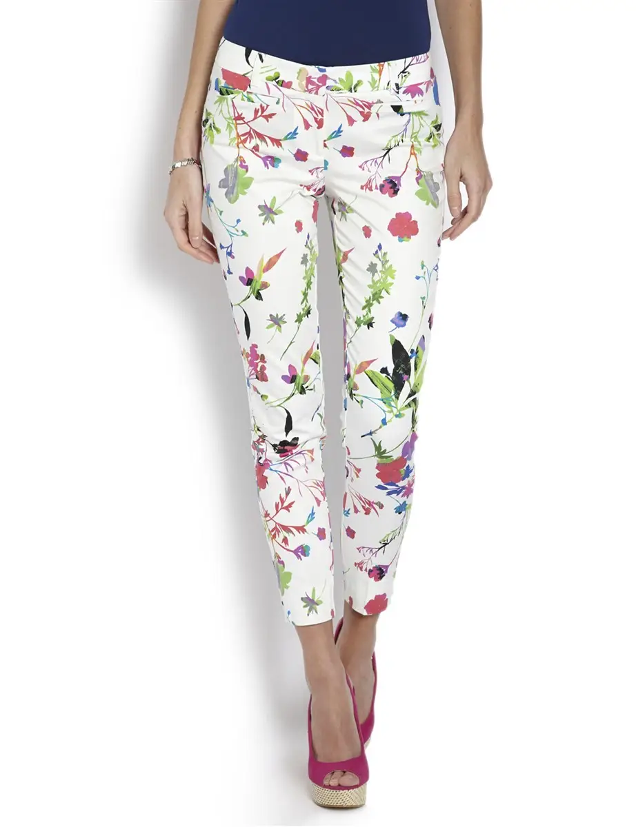 Pantalon 7/8 motif floral
