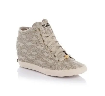 Patricia Lace Sneaker Guess