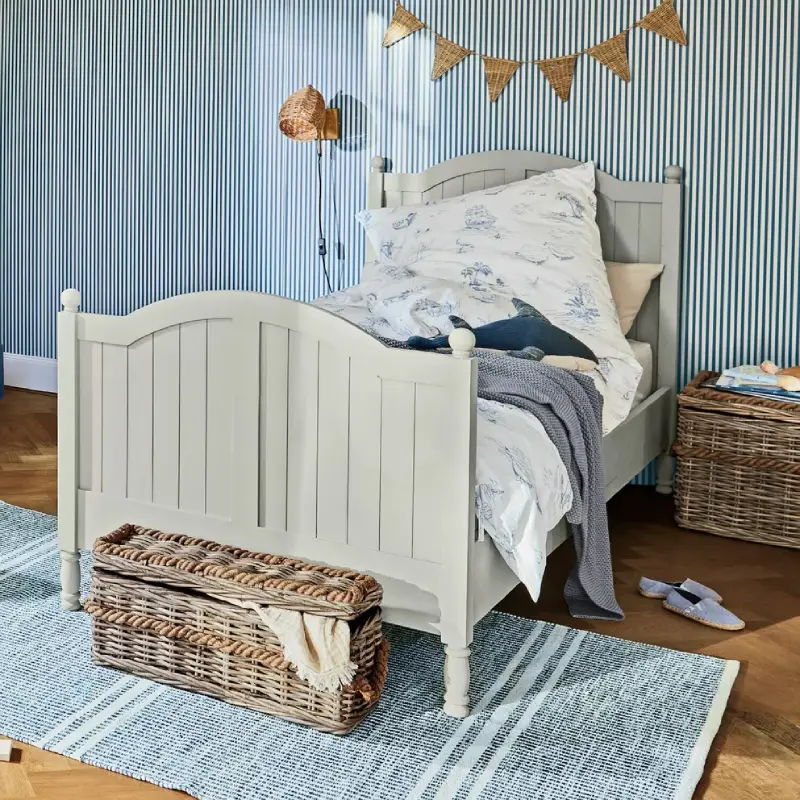  Lit Enfant ALARION en Manguier massif gris de Loberon : Réduction de -374.70€