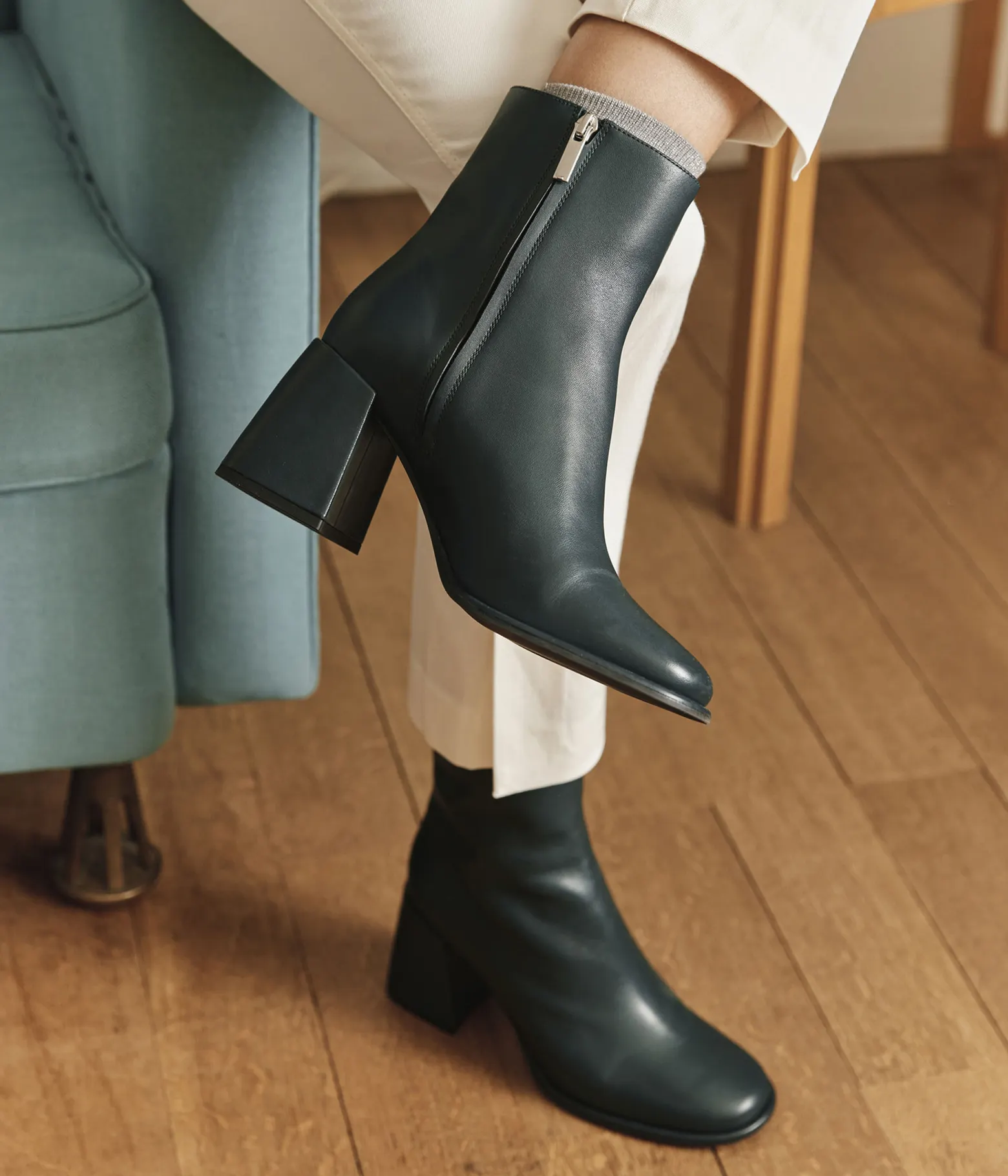 BOOTS TINA Bocage Bleu en cuir pour Femme : un must-have pour votre garde-robe !