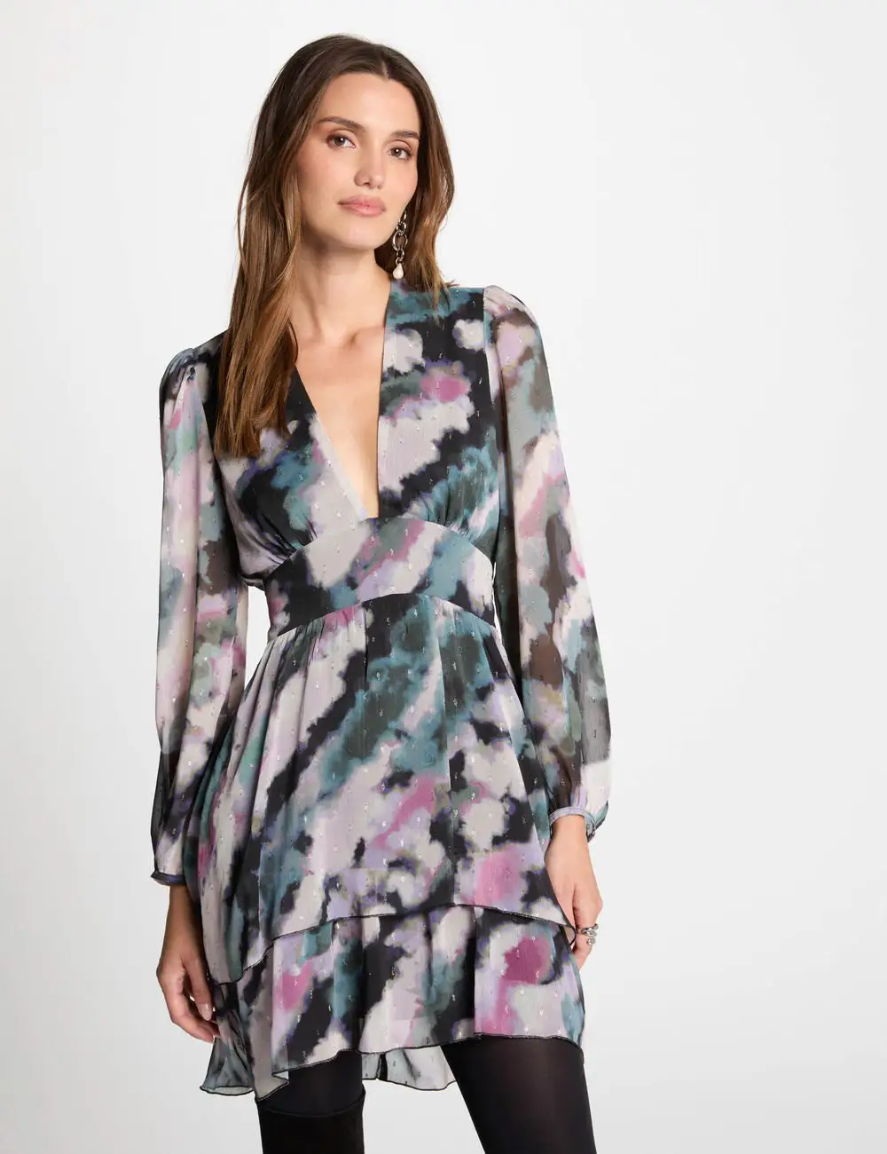 Robe courte cintrée RFIJA Morgan imprimée multicolore : Élégance et originalité pour un look unique