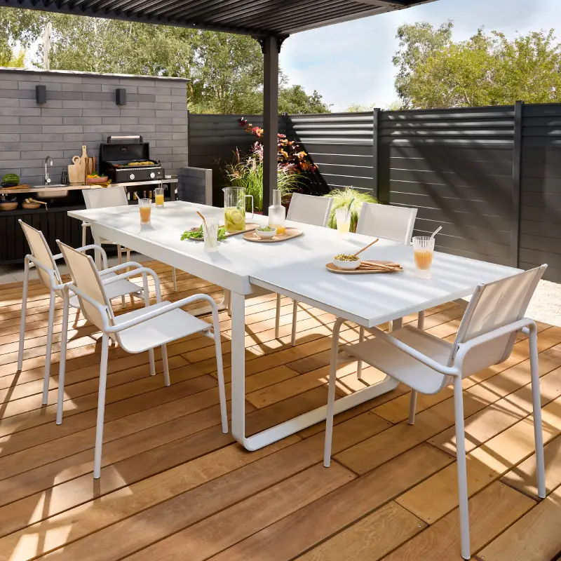 Table de jardin extensible ALOHA Arcane aluminium et verre trempé blanc - Castorama