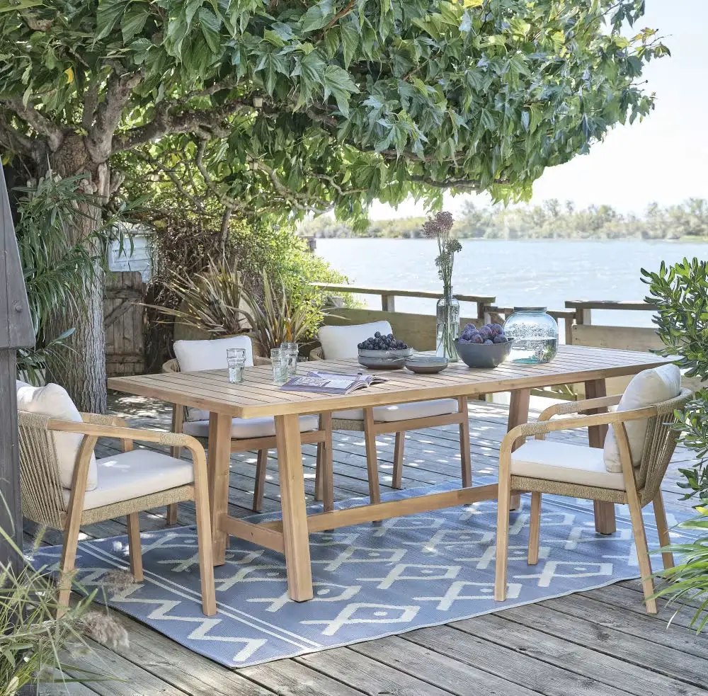 Table de jardin professionnelle BARCARES BUSINESS 6/8 places en acacia imitation teck blanchi - Maisons du Monde