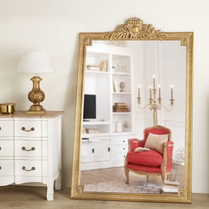 Grand miroir rectangulaire VICTOIRE à moulures dorées 120x185 cm - Maisons du Monde