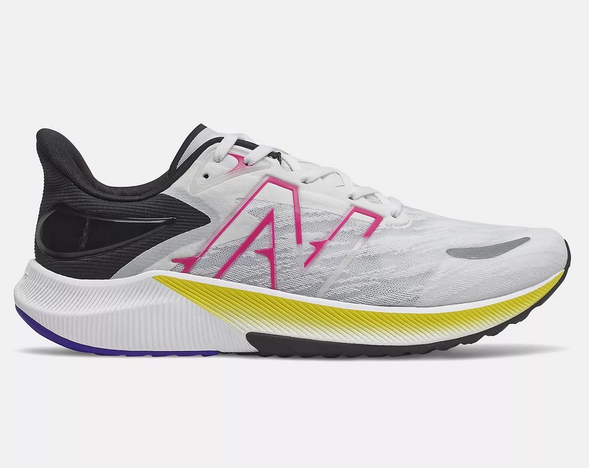 New Balance FuelCell Propel v3 White avec Pink Glo