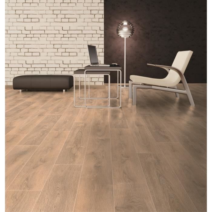 Parquet stratifié Nature 8 mm 2,22 m² Chêne Blond