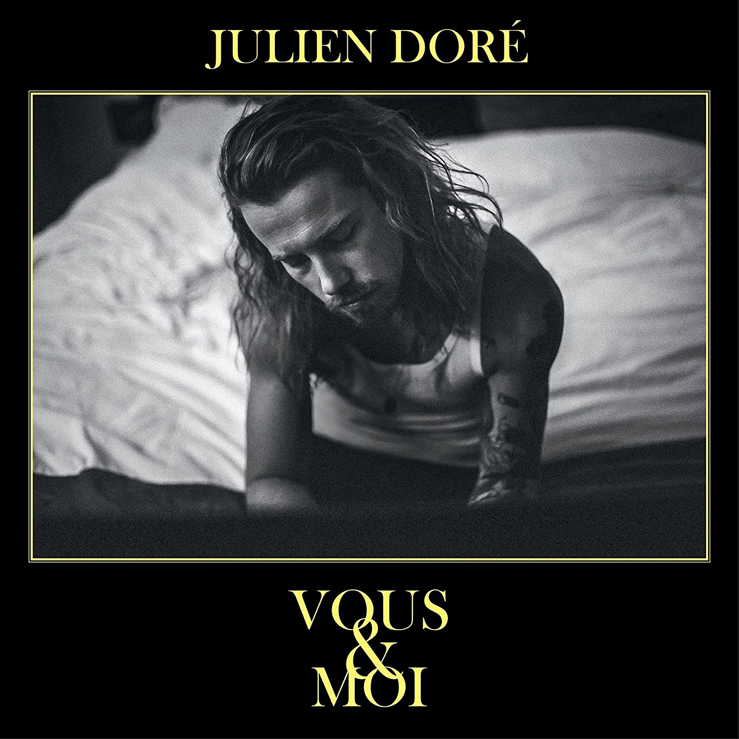 Julien Dore - Vous & Moi (pochette jaune ou noire, envoi au hasard), CD pas cher Amazon