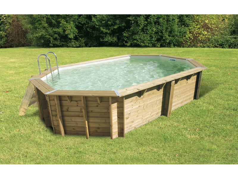 Promo Piscine UsineDeco - Piscine Octogonale 400x610cm Prix 3 890,00 Euros