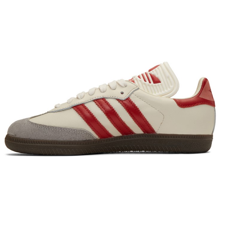 Adidas Originals Samba OG Baskets blanc cassé et rouges - Baskets Femme SSENSE