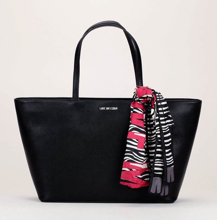 Cabas noir texturé Love Moschino avec foulard écru imprimé