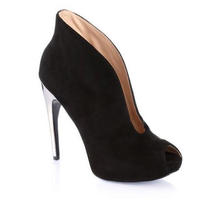 Quisha Suede Ankle Boot Guess