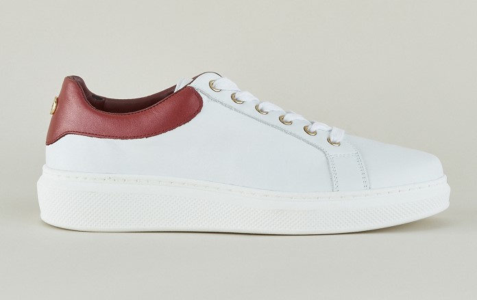 Tommy Hilfiger Sneakers en cuir blanche et rouge - Monshowroom