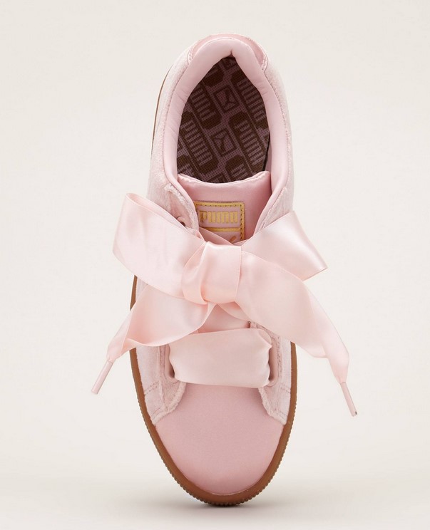 Puma Heart VS Wn's Sneakers en velours lacets en satin rose pas cher - Baskets Femme Monshowroom