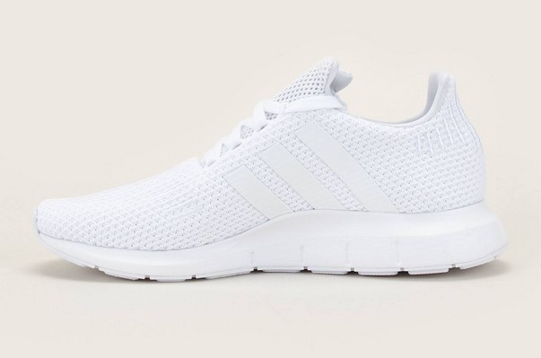 Adidas Sneakers Swift Run blanc pas cher - Baskets Femme Monshowroom