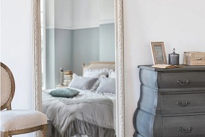 Miroir à moulures ISIDORE en paulownia gris 90x176 cm