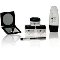 Maquillage M6 Boutique - fond de teint EVEIL TEINT CLAIR Prix 49,00 Euros