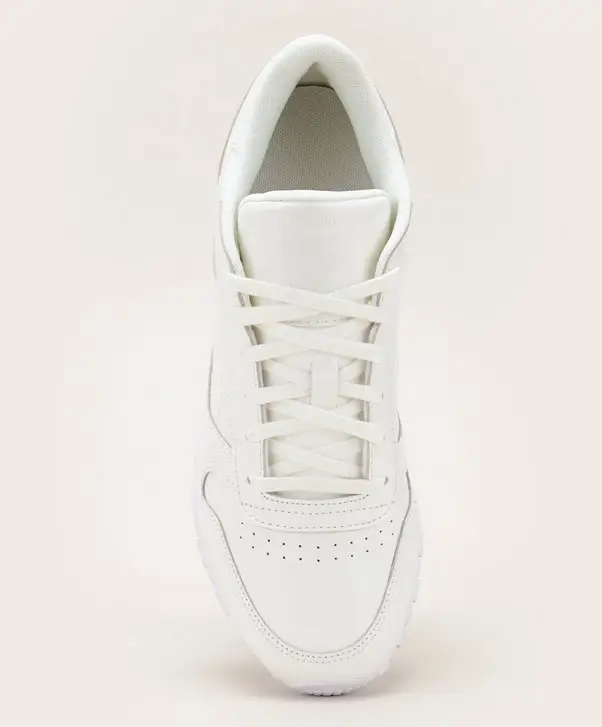 Reebok CL LTHR Patent Sneakers en cuir vernis blanc